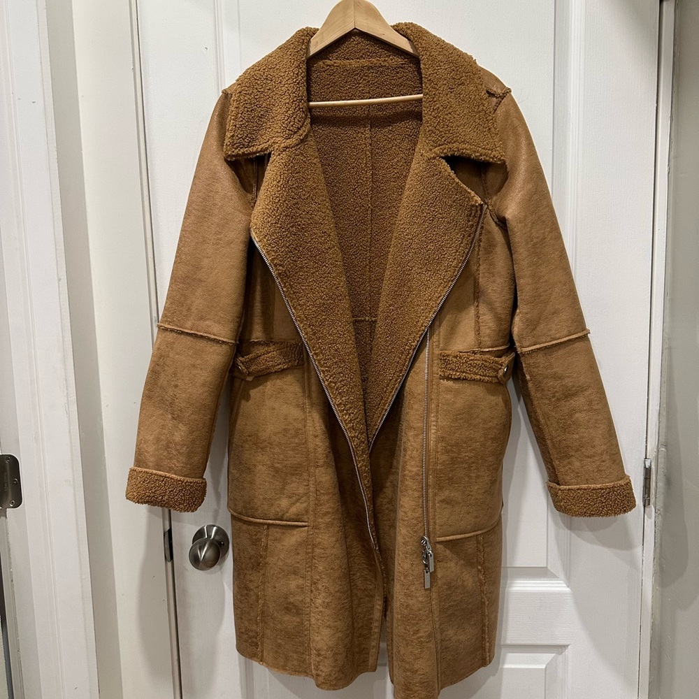 Nikki Jones reversible faux suede/shearling long moto style coat sz M